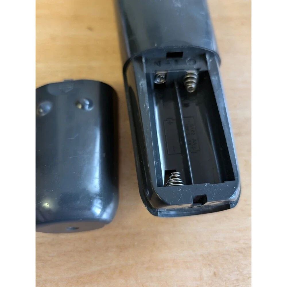 Sony RM-V11 Remote Control Black Television TV Cable VCR Genuine‎
